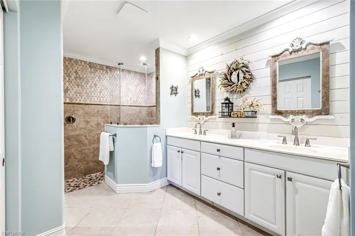 20671 Wildcat Run Dr 102, Estero, Florida 33928