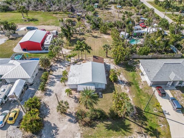 Circle Drive around property with a separate strapped parcel in rear included with sale