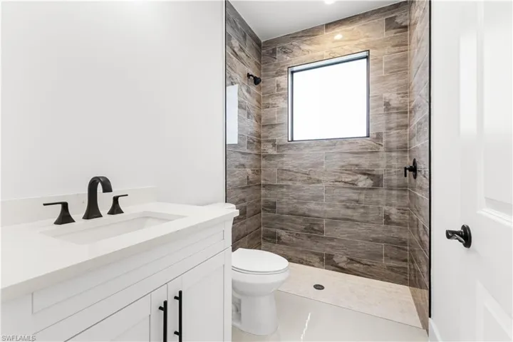 3439  14th SE AVE, Naples, FL 34117