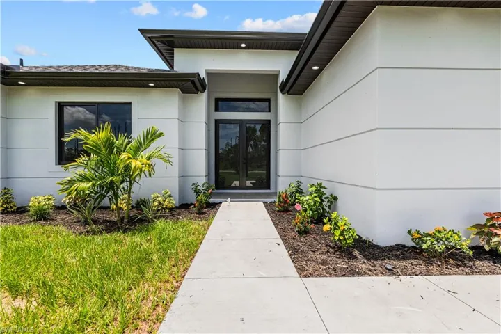 3439  14th SE AVE, Naples, FL 34117
