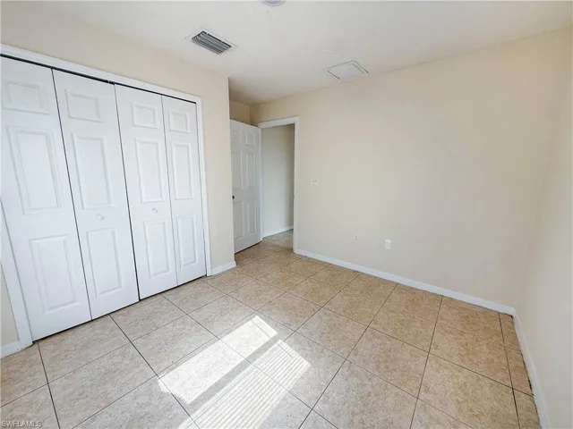2602 24th St Sw, Lehigh Acres, Florida 33976