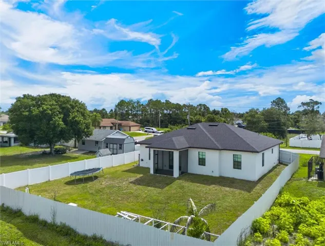 810 Floyd Ave S, Lehigh Acres, Florida 33976