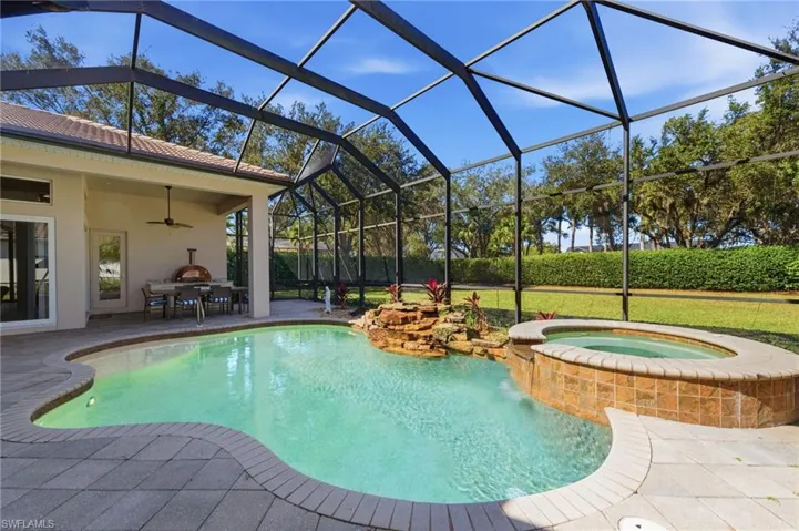 Pool/spa