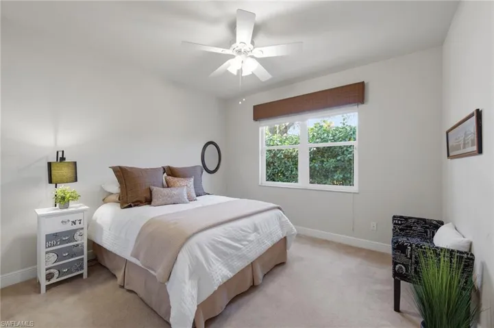Guest bedroom #1