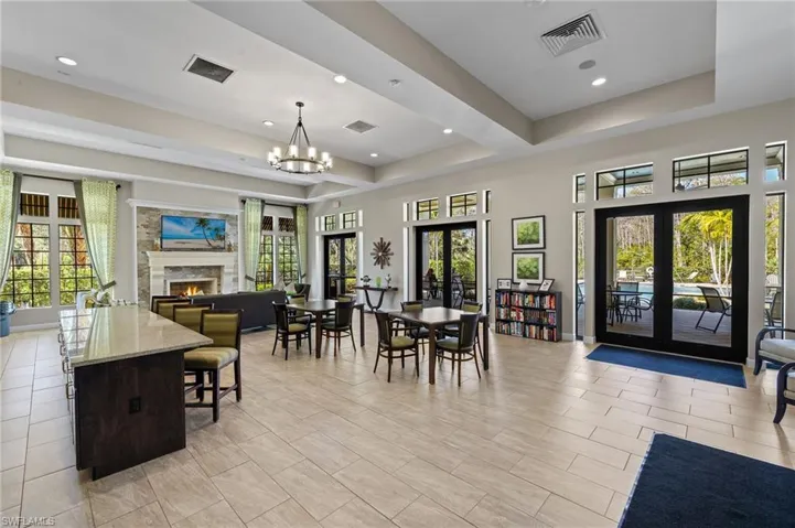 4260  Raffia Palm  CIR, Naples, FL 34119