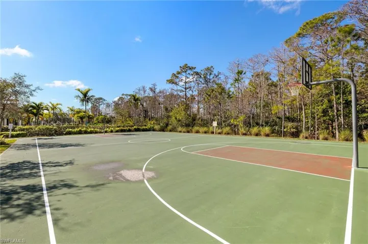 4260  Raffia Palm  CIR, Naples, FL 34119