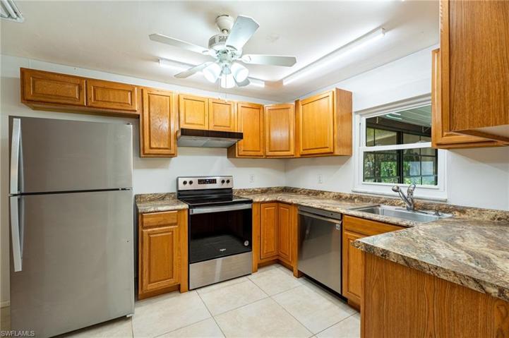 BRAND NEW Stainless Steel Whirlpool appliances!