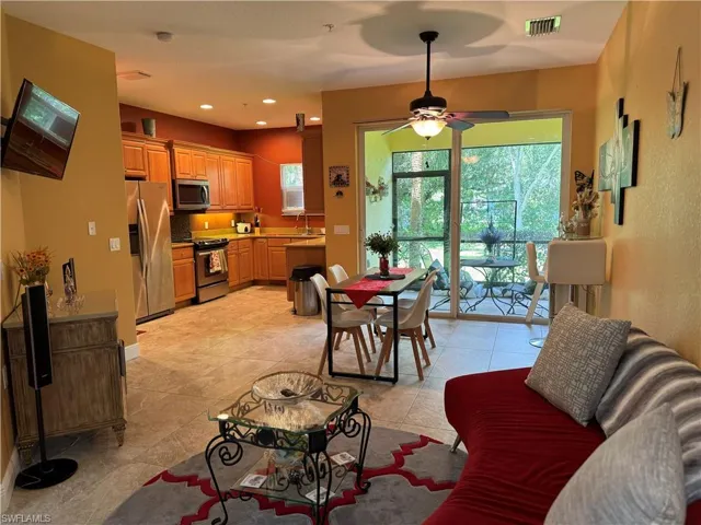 4390 Lazio Way 405, Fort Myers, Florida 33907