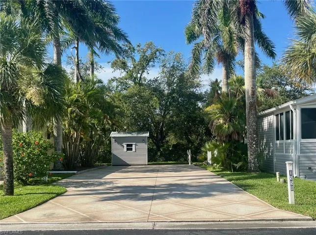 1558 Diamond Lake Cir, Naples, Florida 34114