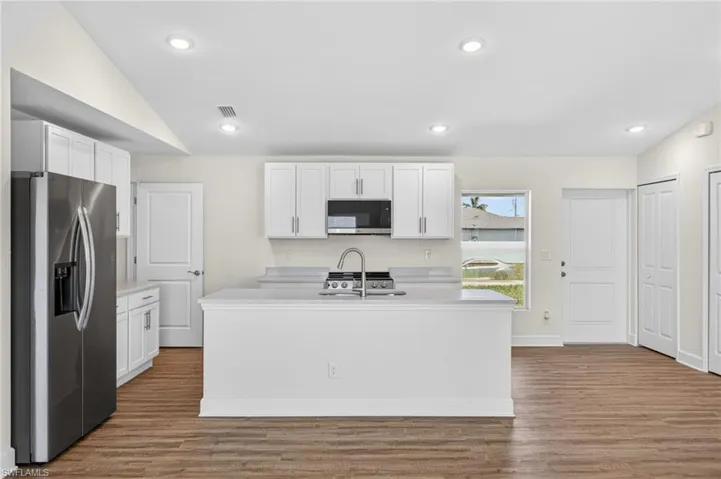 2006 Nw 13th Pl, Cape Coral, Florida 33993