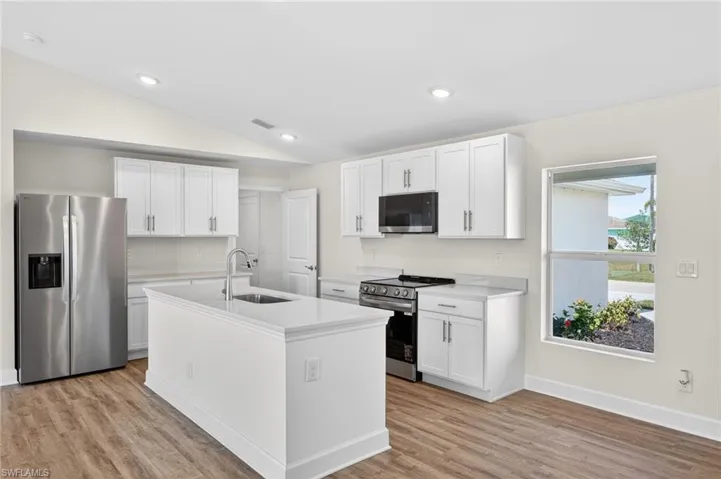 2006 Nw 13th Pl, Cape Coral, Florida 33993