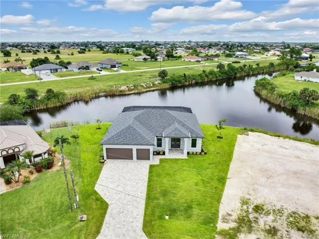 156 NW 18th  PL, Cape Coral, FL 33993