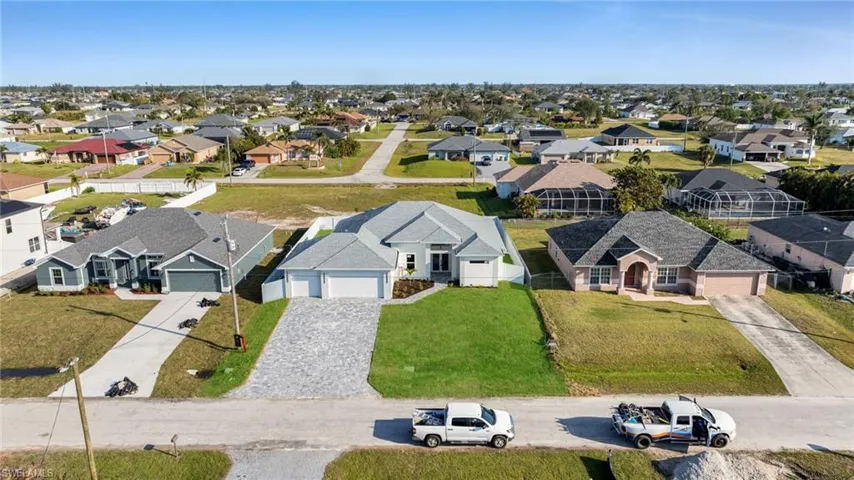 Bird's eye view with a residential view