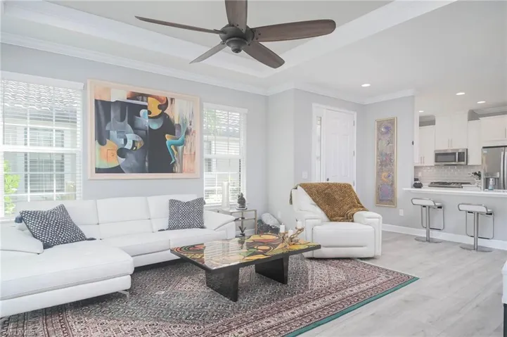 8013  Calle Canovas  CT, Naples, FL 34114