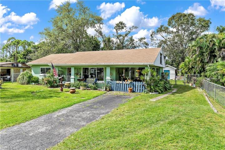 1167  Travis  AVE, NORTH FORT MYERS, FL 33903