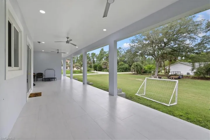 View of patio / terrace with a ceiling fan