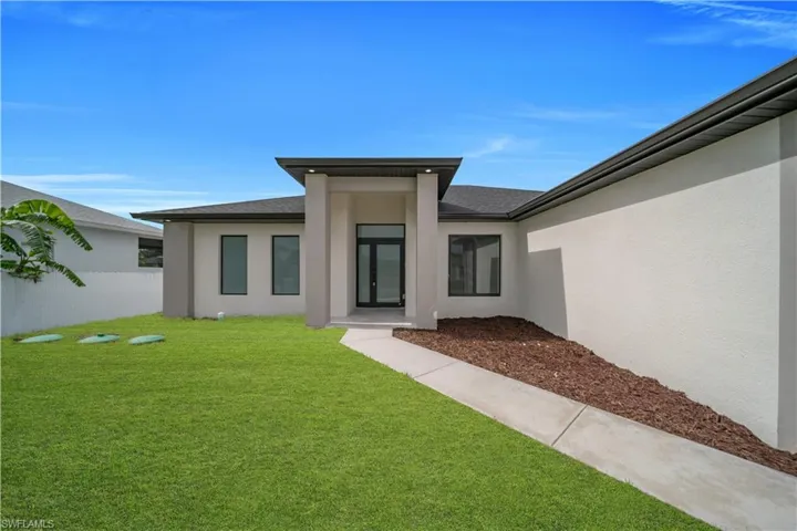 3916 8th St Sw, Lehigh Acres, Florida 33976