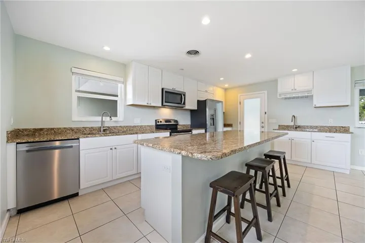 2307 Flora Ave, Fort Myers, Florida 33907