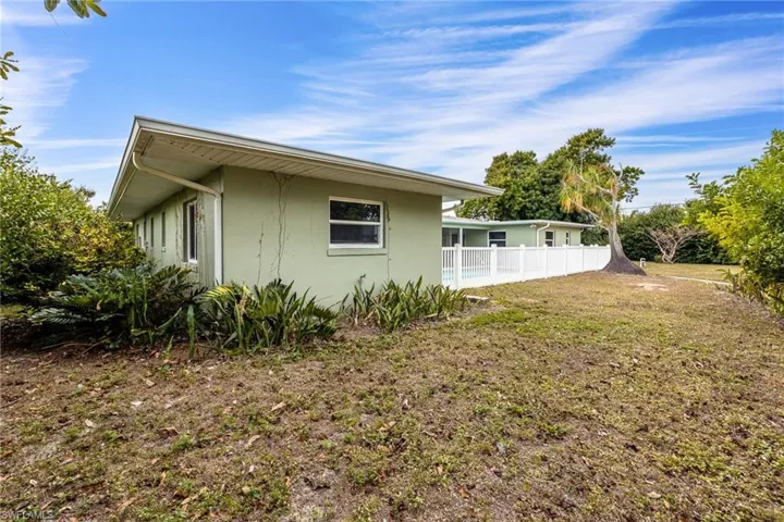 2307 Flora Ave, Fort Myers, Florida 33907