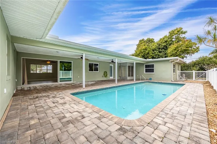 2307 Flora Ave, Fort Myers, Florida 33907