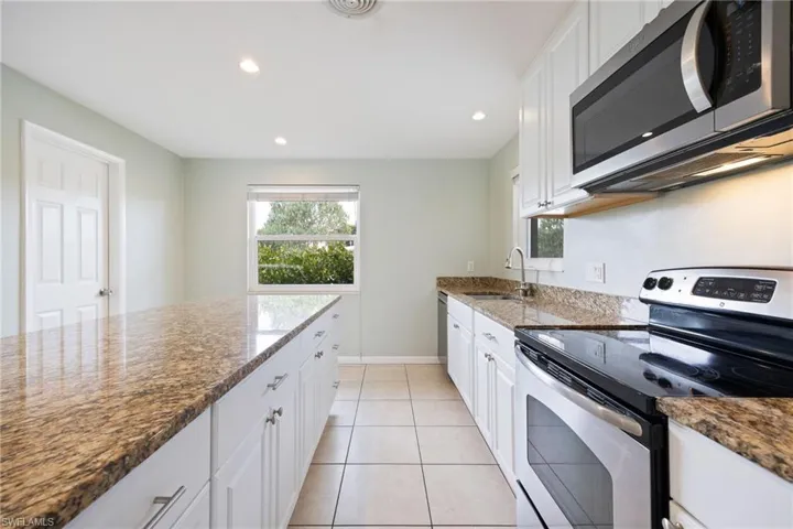 2307 Flora Ave, Fort Myers, Florida 33907