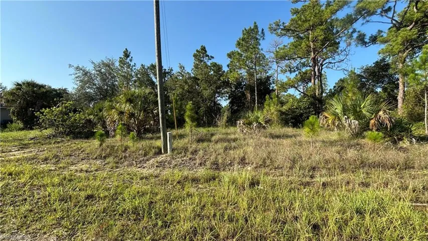 2523 53rd St W, Lehigh Acres, Florida 33971
