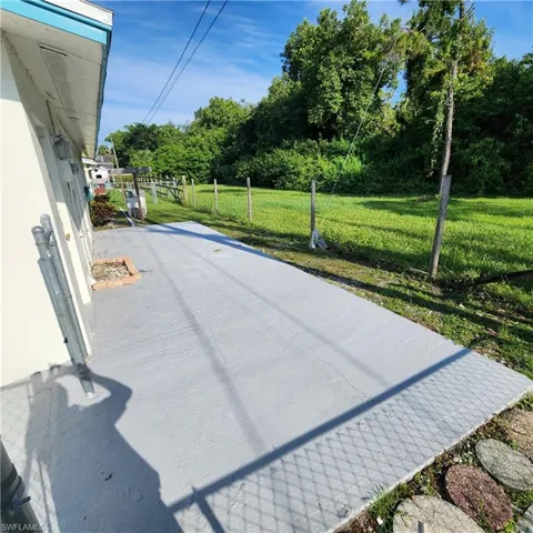 Large Fenced Back Patio