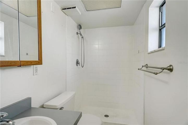 primary bath unit 4