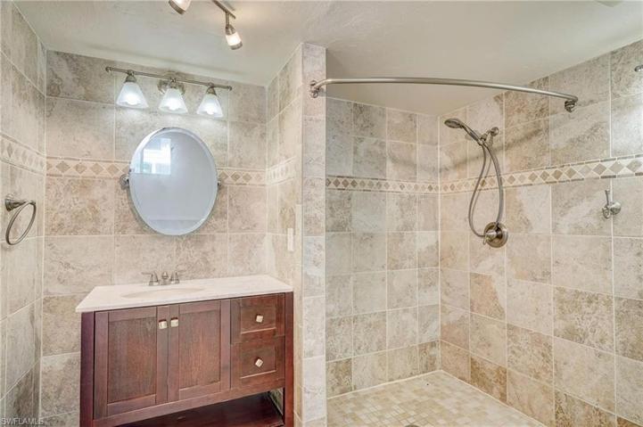primary bath unit 3