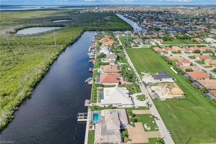 4826 SW 29th AVE # 4, CAPE CORAL FL 33914