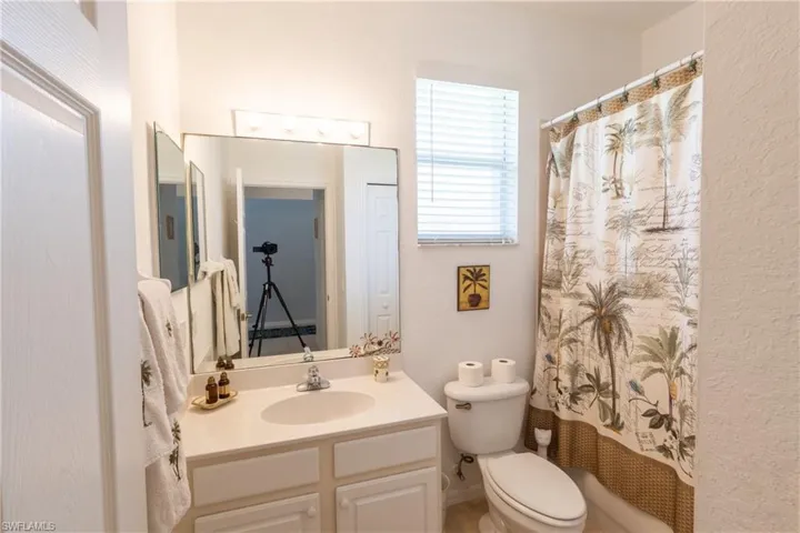 7755 Berkshire Pines Dr, Naples, Florida 34104