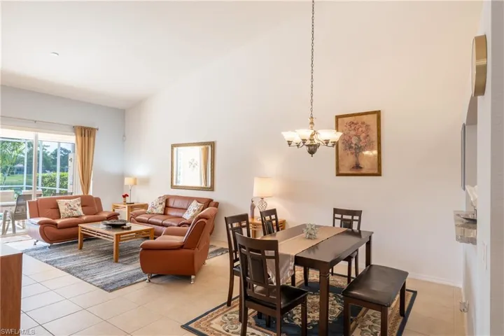7755 Berkshire Pines Dr, Naples, Florida 34104