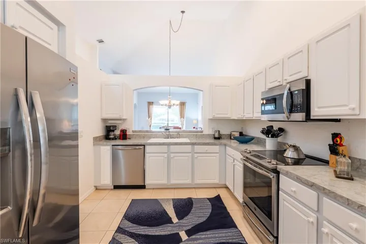 7755 Berkshire Pines Dr, Naples, Florida 34104