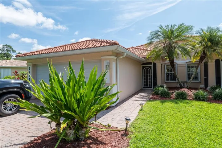 7755 Berkshire Pines Dr, Naples, Florida 34104