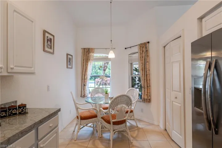 7755 Berkshire Pines Dr, Naples, Florida 34104