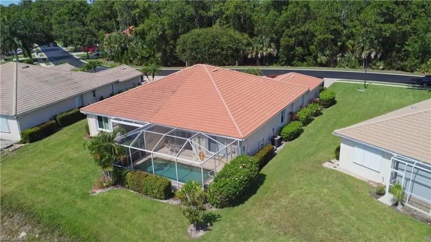 7755 Berkshire Pines Dr, Naples, Florida 34104