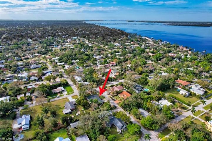 1505 Lynwood AVE, FORT MYERS FL 33901