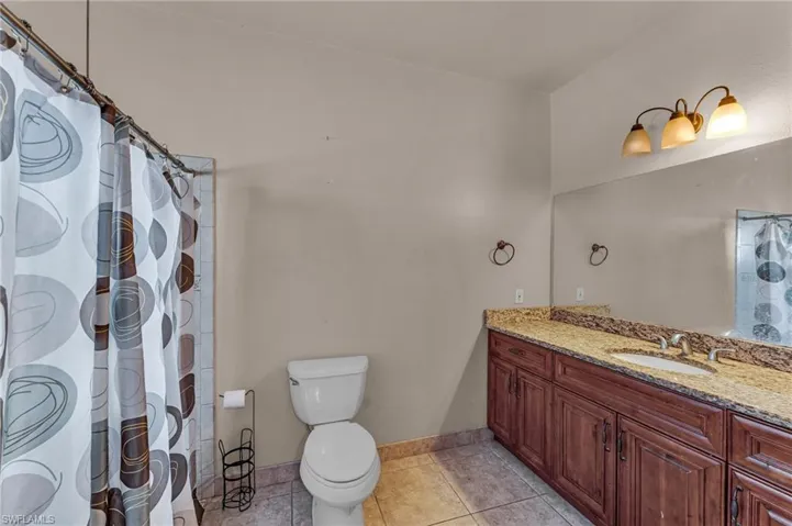 Extra Pool Bath/Bath in IN/LAW suite/Gameroom