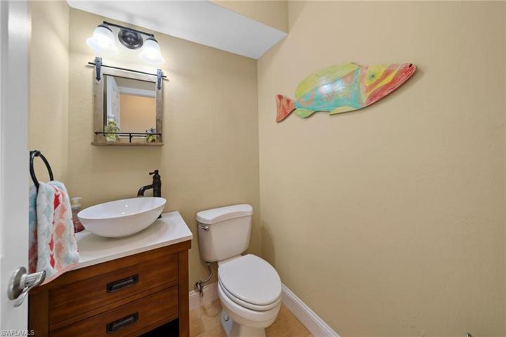 3rd FLOOR BATH