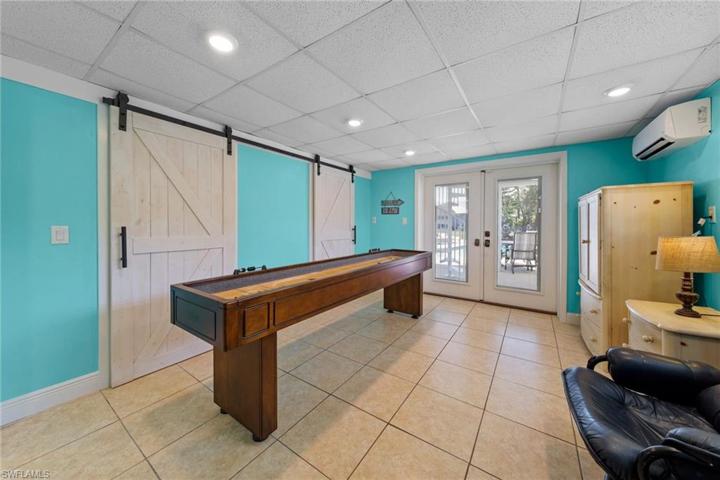 1st FLOOR REC ROOM