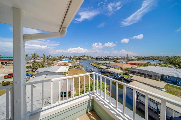 4th FLOOR LANAI