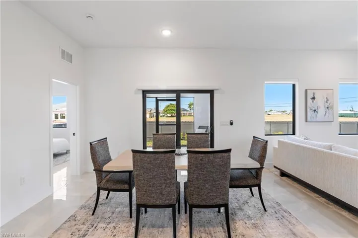 1221 Ne 6th Pl, Cape Coral, Florida 33909