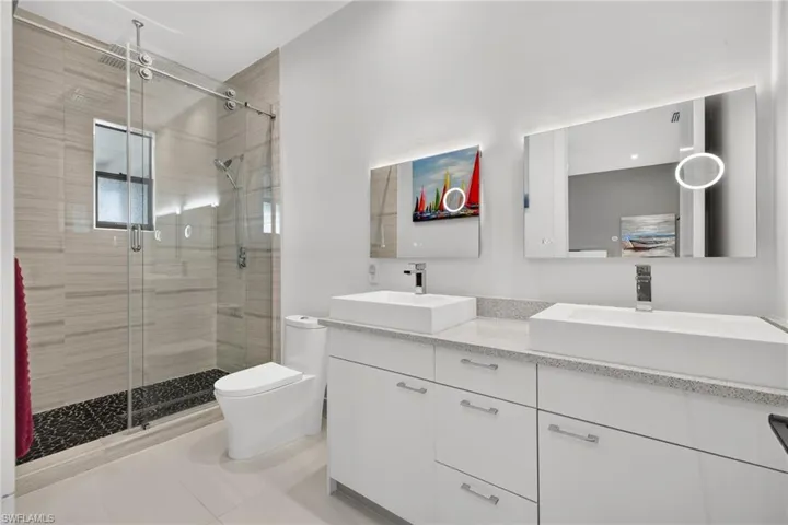 5362 Mayfair Ct, Cape Coral, Florida 33904