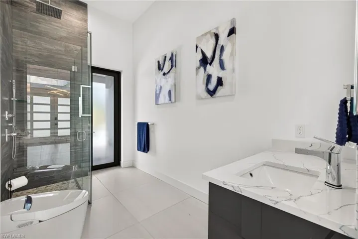 5362 Mayfair Ct, Cape Coral, Florida 33904