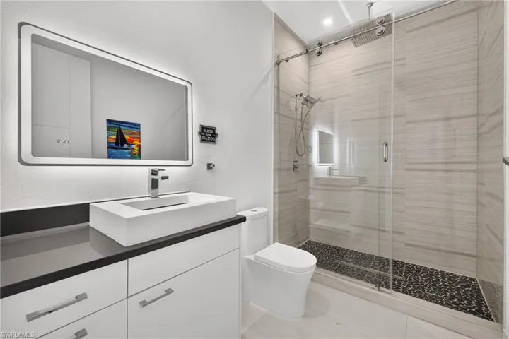 5362 Mayfair Ct, Cape Coral, Florida 33904