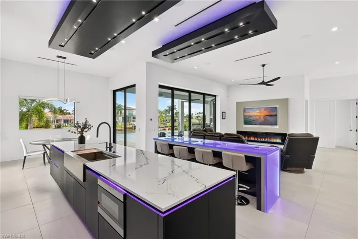 5362 Mayfair Ct, Cape Coral, Florida 33904