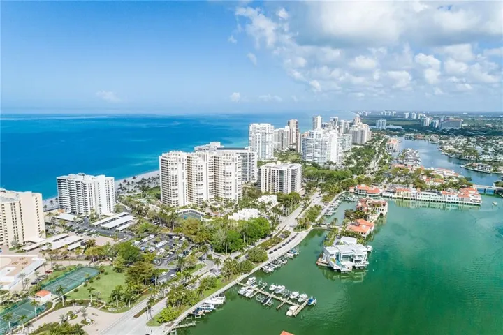 4005 Gulf Shore Blvd N 100, Naples, Florida 34103
