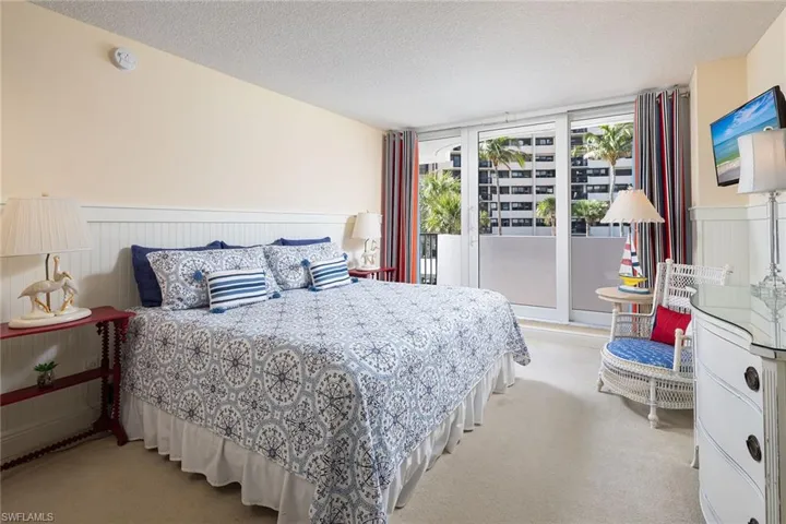 4005 Gulf Shore Blvd N 100, Naples, Florida 34103