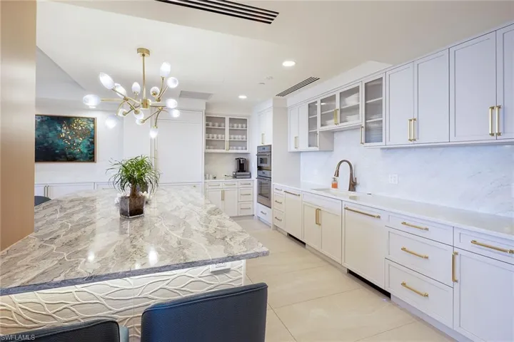 4005 Gulf Shore Blvd N 100, Naples, Florida 34103