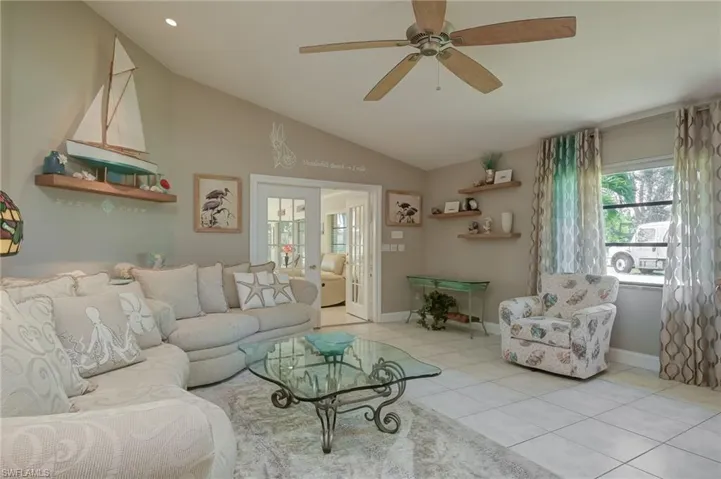700  106th N AVE, Naples, FL 34108